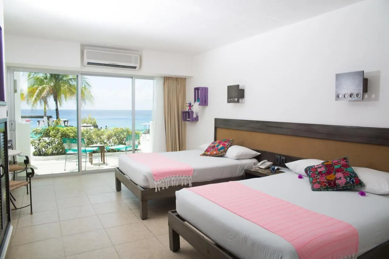 Hotel B Cozumel 4*,