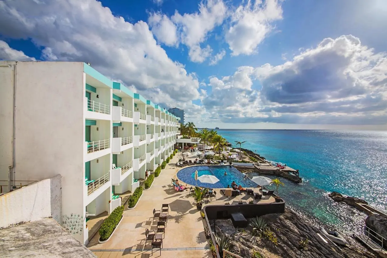 ****  Hotel B Cozumel Mexico